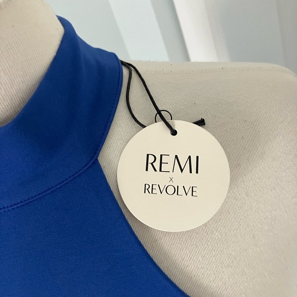 NWT  Remi x Revolve Carli Blue Mini Halter Dress Size M - Picture 3 of 7